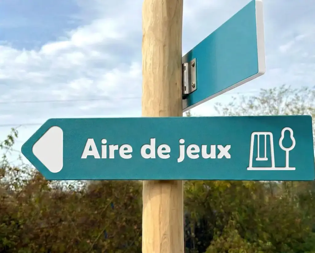 Flèche seule directionnelle en MULTIDURA personnalisable